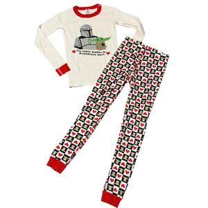 Hanna Andersson Star Wars Valentine's Pajamas- size 10
